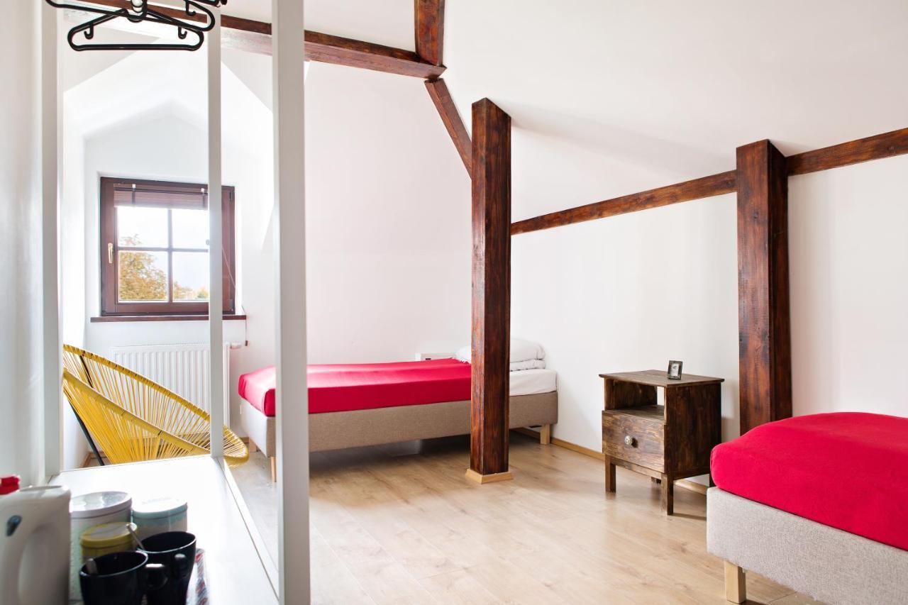 Hostel Starowka ซามอร์ช ภายนอก รูปภาพ